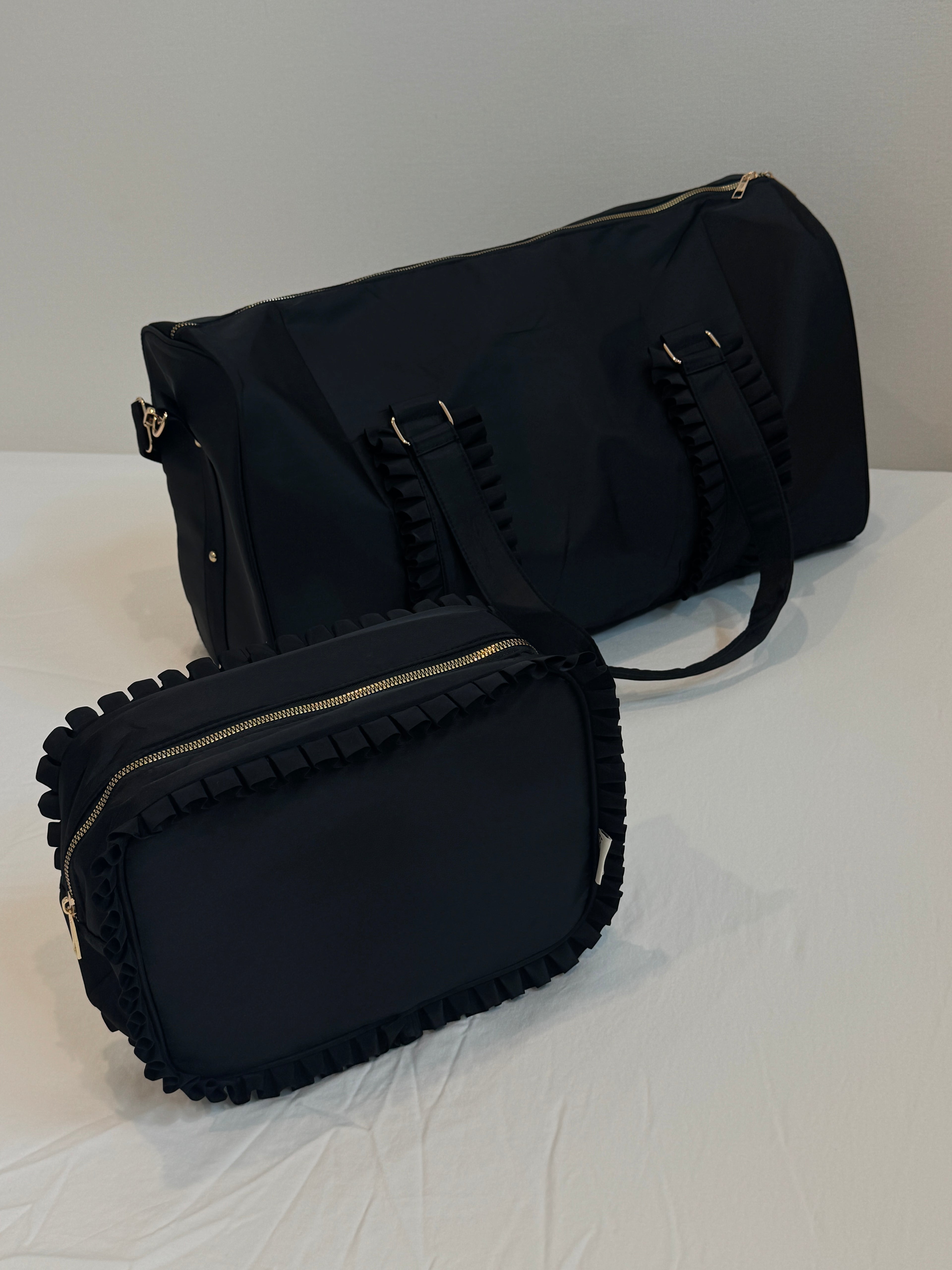 beade Ruffle Travel Set